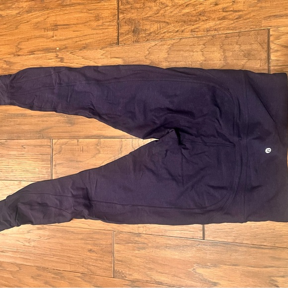 lululemon athletica Leggings - Picture 2 of 3